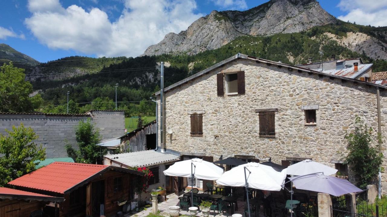 Auberge Lou Jas Soleilhas Exteriér fotografie
